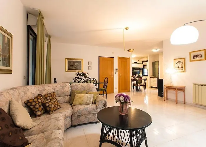 Attico Angela Con Grande Veranda Appartement